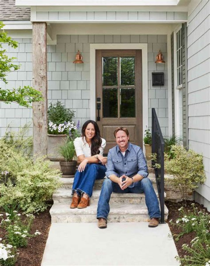 What Is The Net Worth Of Chip And Joanna Gaines? Earnings and Salary 2022