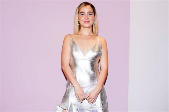 ‘White Lotus’ ‘ Haley Lu Richardson Says She ‘Never’ Expected Such ‘Intense Discourse’ About Portia’s Outfits