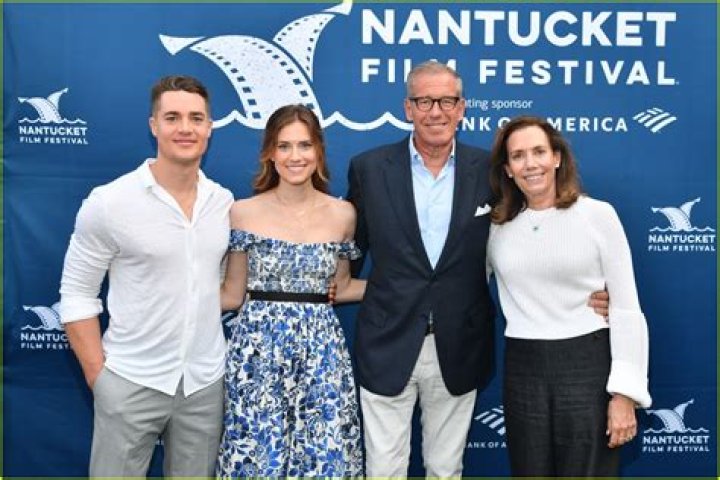 Who Are Alexander Dreymon Parents? Siblings Wife And Children Revealed