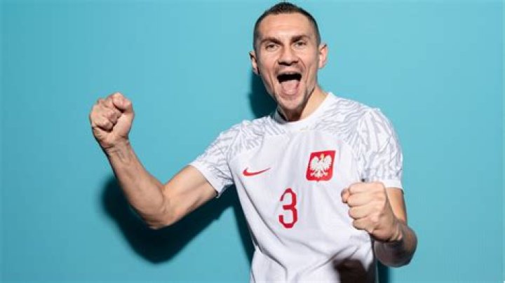 
Who are Artur Jedrzejczyks Parents? Artur Jedrzejczyk Biography, Parents Name, Nationality and More 