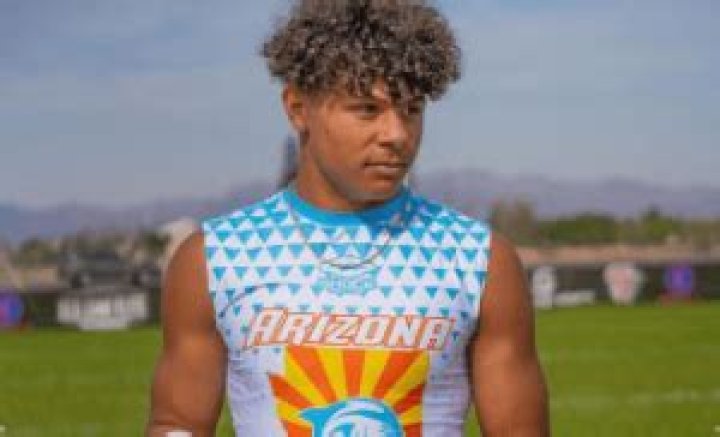 
Who Are Brian Urlacher & Tyna Karageorge | Meet Kennedy Urlacher Parents 