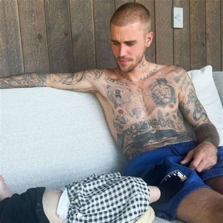 
Who are Justin Holidays Parents? Justin Holiday Biography, Parents Name, Nationality and More 