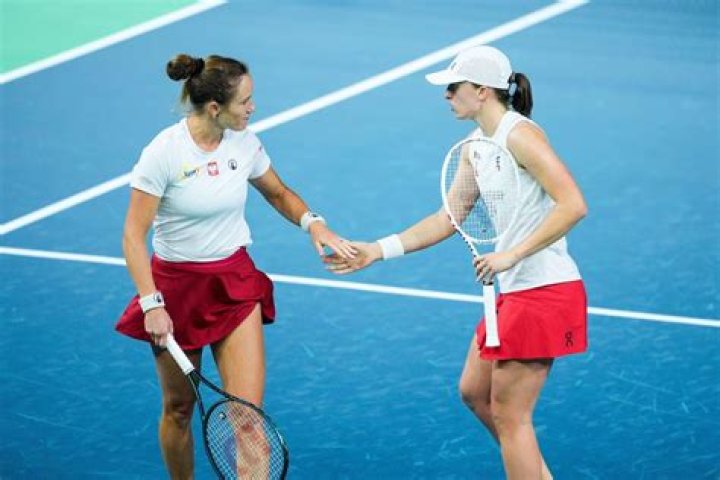 
Who Are Katarzyna Kawa Parents? Meet Polish Tennis Player’s Family 