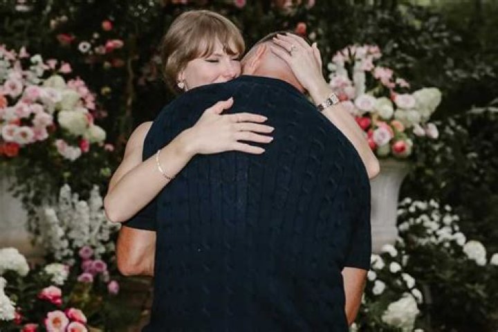 Who are Travis Scott Parents? Travis Scott Biography, Parents Name and More