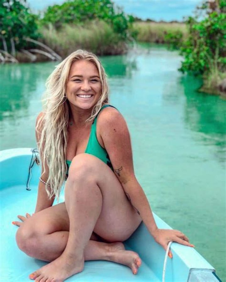 
Who is Alix Traeger? Age, Measurements, Husband, Net Worth 