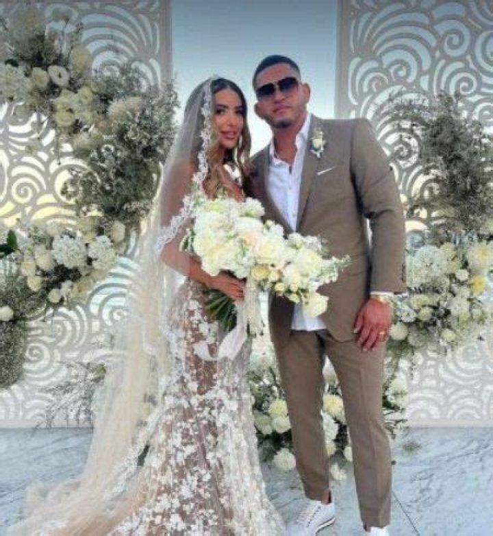 Who Is Anthony Pettis Stunning Girlfriend Lisette Gadzuric? Are They Getting Married? Meet Their Baby On Instagram