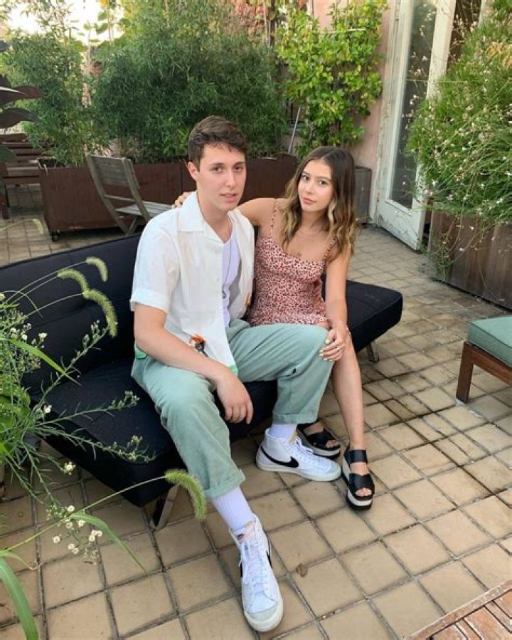 Who Is Genevieve Hannelius Boyfriend Jack Chiate? Are They Still Together? Find Her Family Details