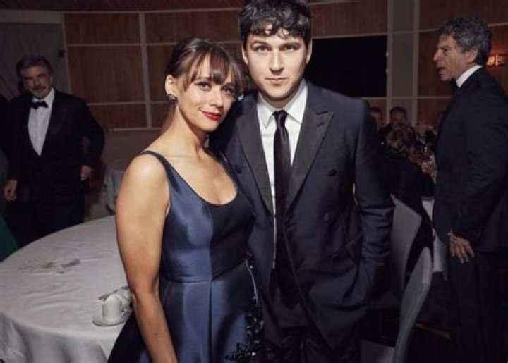 
Who Is Isaiah Jones Koenig, Rashida Jones’ Son With Ezra Koenig? 