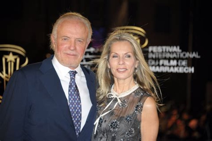 
Who Is James Caan Wife Linda Stokes? Family Announces His Passing 