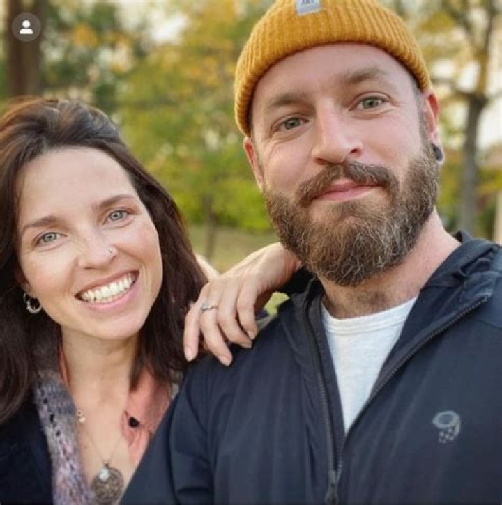 Who Is Lydia Bouchard Conjoint Frederik Dallaire Pelletier? Meet Her Son And Famille