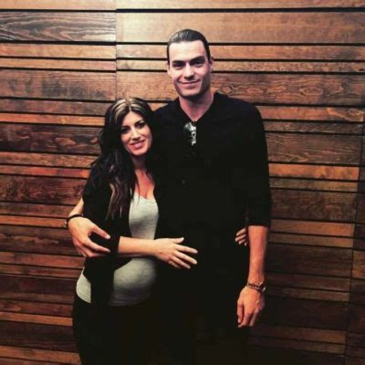 
Who Is Mijken Nelson? Meet The Ex-Girlfriend Of Adam Morrison 