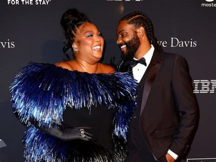 
Who is Myke Wright? All about the comedian as Lizzo poses with partner at pre-Grammy gala 