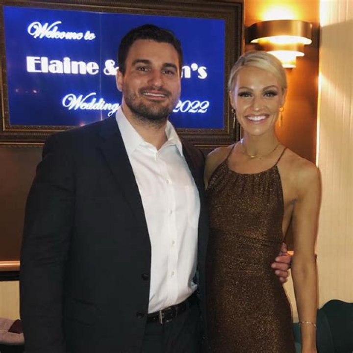 
Who is Peter Buchignani, Carley Shimkus’ husband? What Will First Co-Host of FOX & Friends’ Net Worth Be in 2022? 