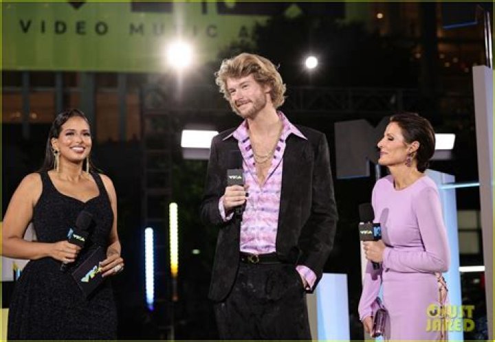 Who Is Sheri Easterling Boyfriend? Yung Gravy Brought Addison Rae’s Mom As His Date To The 2022 VMAs