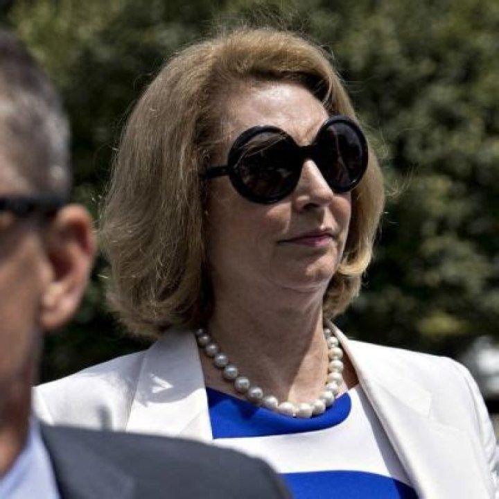 
Who Is Sidney Powell Husband? Married Life And Career Highlights 