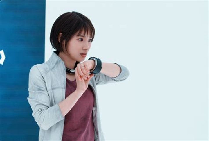 
Who Is Tao Tsuchiya Dating? Alice In Borderland Actress’ Love Interest 