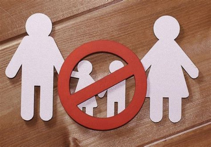 
Why Did Bamber Gascoigne Have No Children? Family Details On The University Challenge’s Original Host 