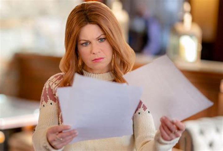
Why Is Candace Cameron Bure Leaving Hallmark “Aurora Teagarden” & Going To GAC Family? 