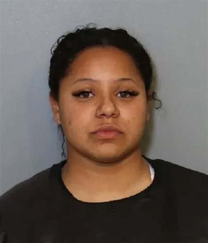 
Why was Dianne Ferreira arrested? Florida cop charged with stealing from a dead person 