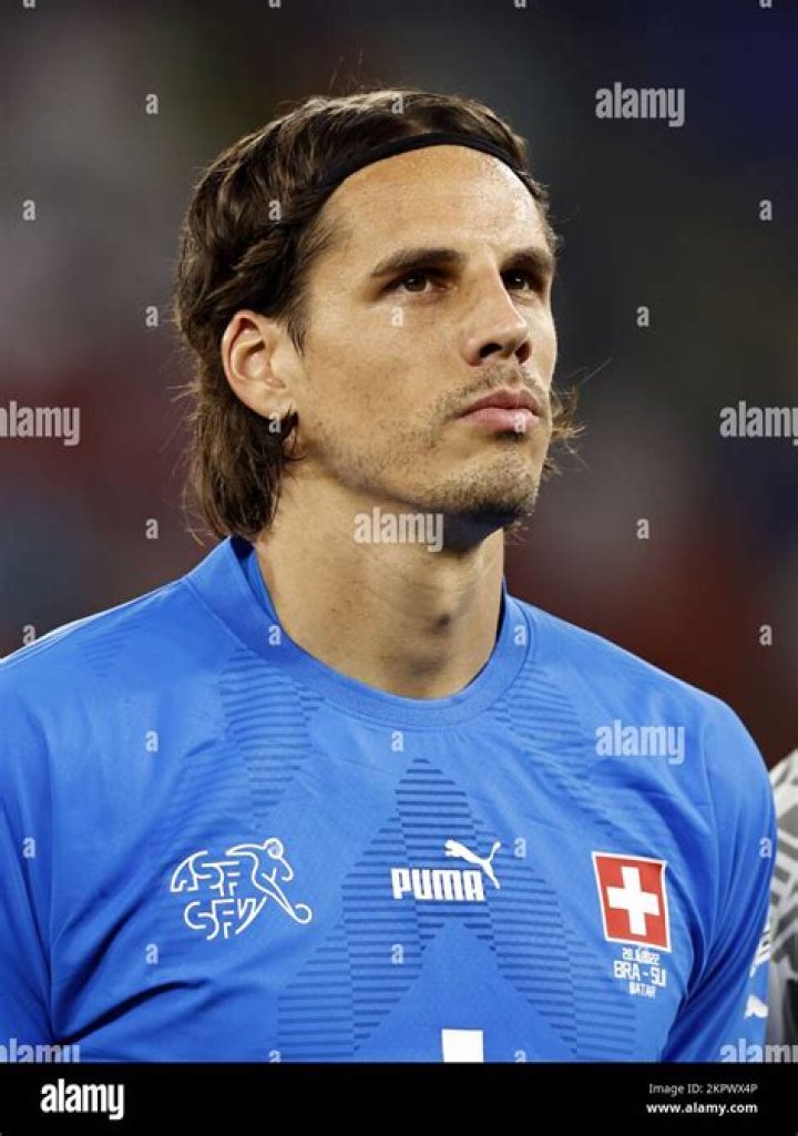 Yann Sommer Height, Weight, Net Worth, Age, Birthday, Wikipedia, Who, Nationality, Biography