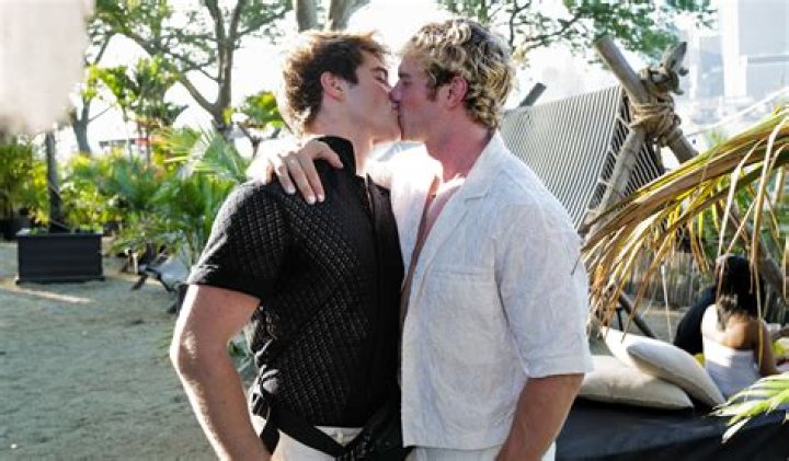 Zane Phillips Partner: Is He Still Dating Zach Houghton Glassman? Fire Island Actor Coming Out Gay Story